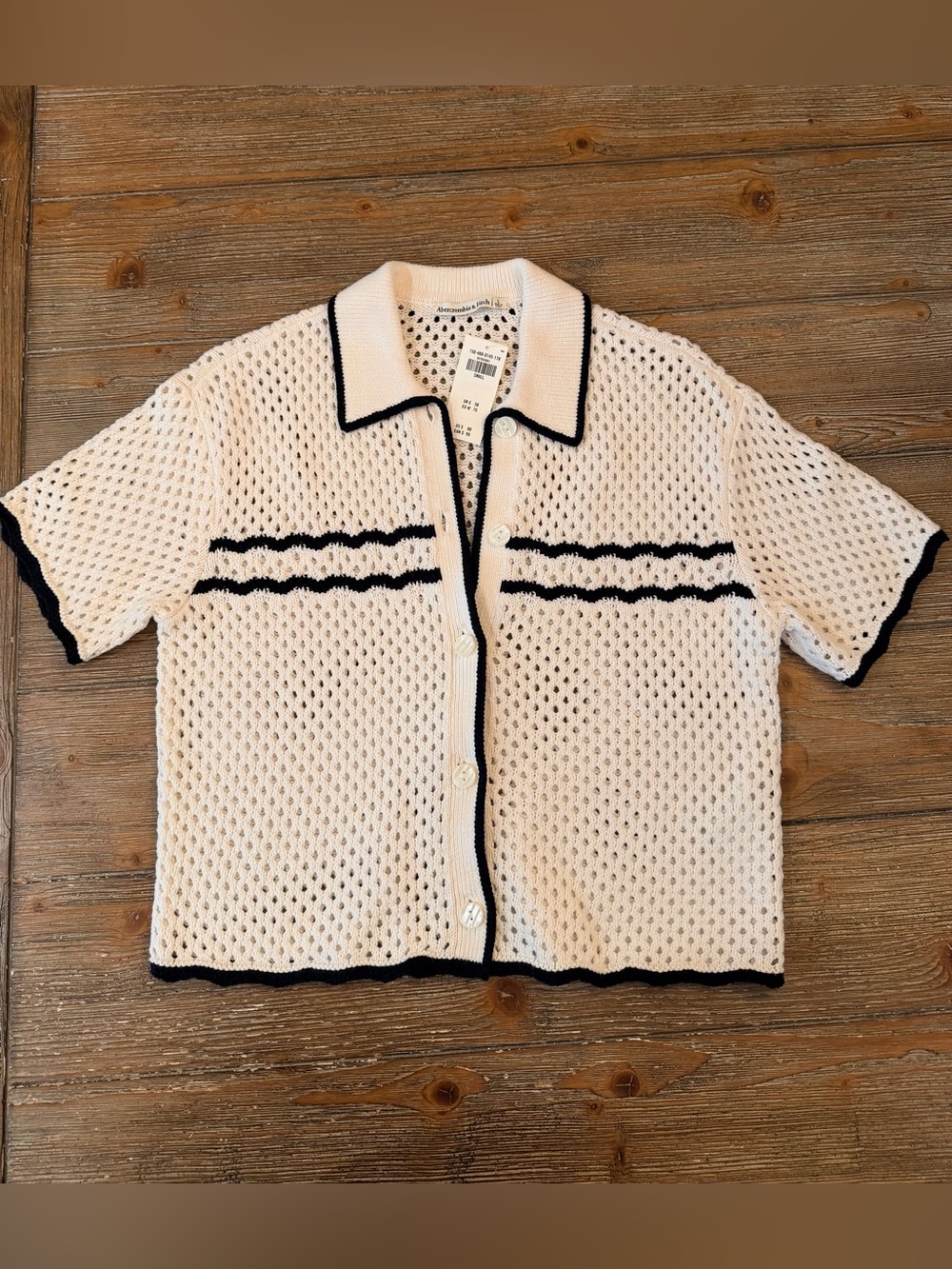 Abercrombie & Fitch Ivory Short-Sleeve Button Cardigan with Black Trim
